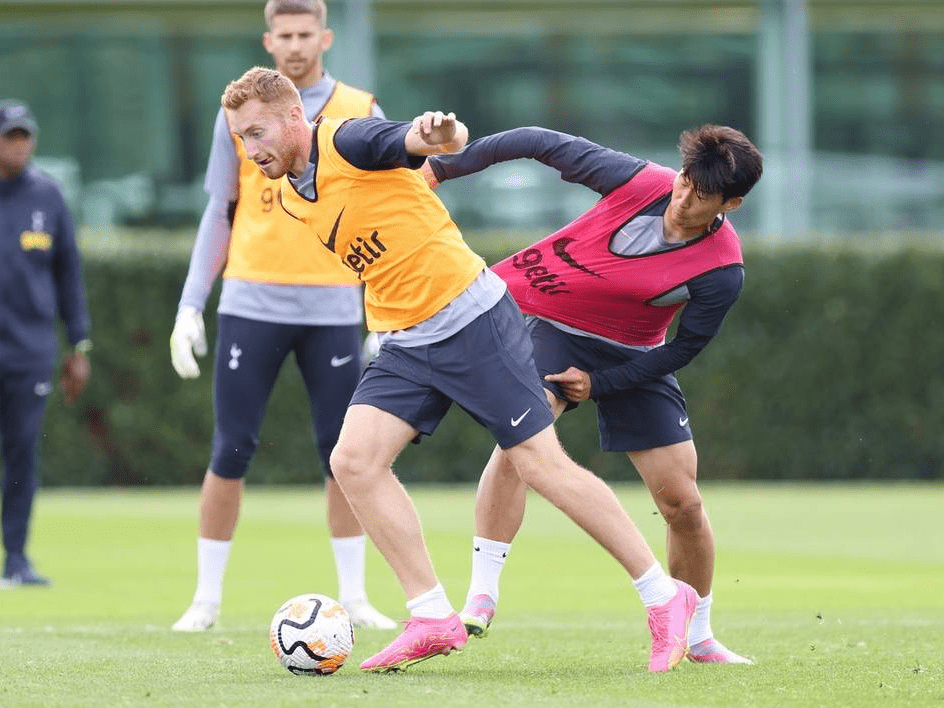 欧冠战报：格纳布里传射，基米希乌龙，拜仁3-1葡萄牙体育（欧冠：格纳布里一传一射，基米希乌龙送礼，拜仁3比1击败葡萄牙体育）