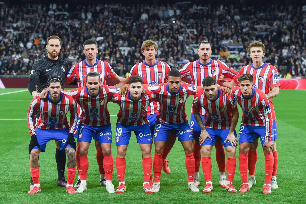 媒体人：戴琳对母亲经常辱骂，母亲借钱&打工帮戴琳还债（媒体人称戴琳常对母亲出言辱骂，母亲为替其还债四处借钱打工）