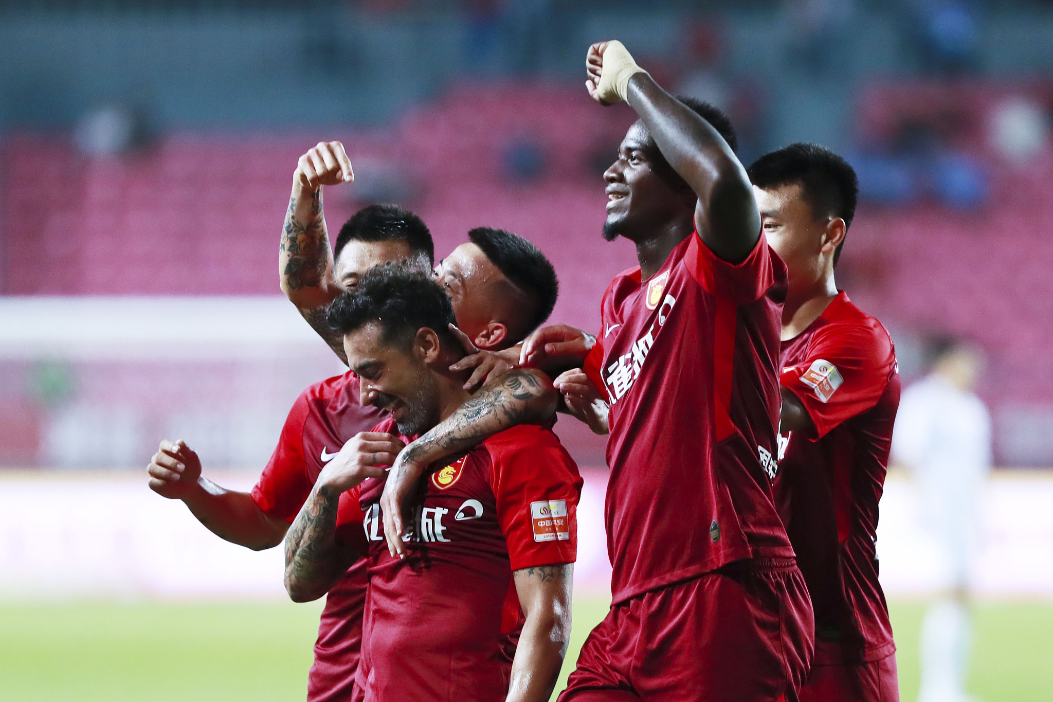 开拓者队记：今天的裁判烂到极点，完全掌控不住局面