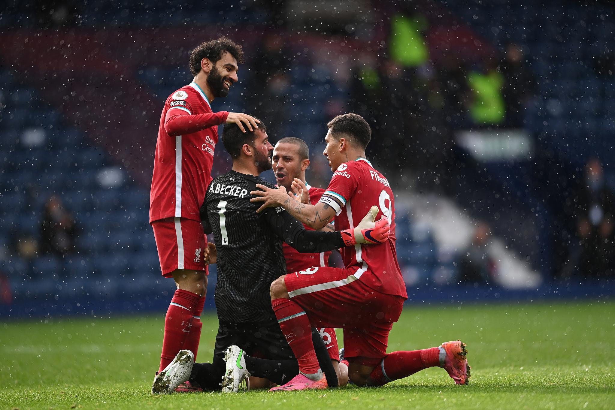 卡什：莱万就该当波兰队长，普罗别日撤他袖标真的很奇怪（卡什：莱万理应担任波兰队长，普罗别日撤下其袖标令人费解）