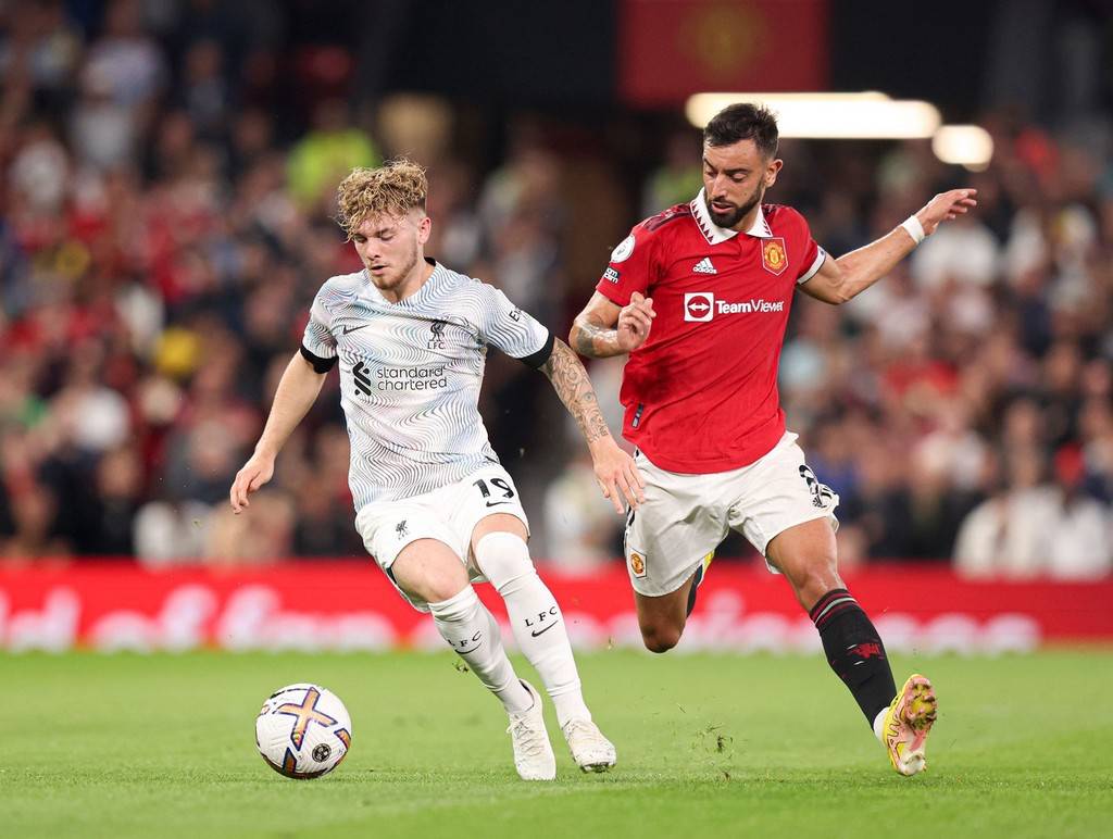 克雷桑在中超表现突出，国安亚冠奖金或成关键，球队需重视中场深度。（克雷桑闪耀中超，亚冠奖金或成国安关键筹码，球队须强化中场厚度）